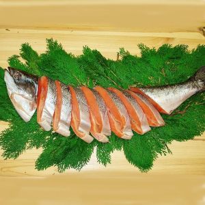 キングサーモン 塩鮭(尾頭付き) キングサーモン 塩鮭(尾頭付き)
